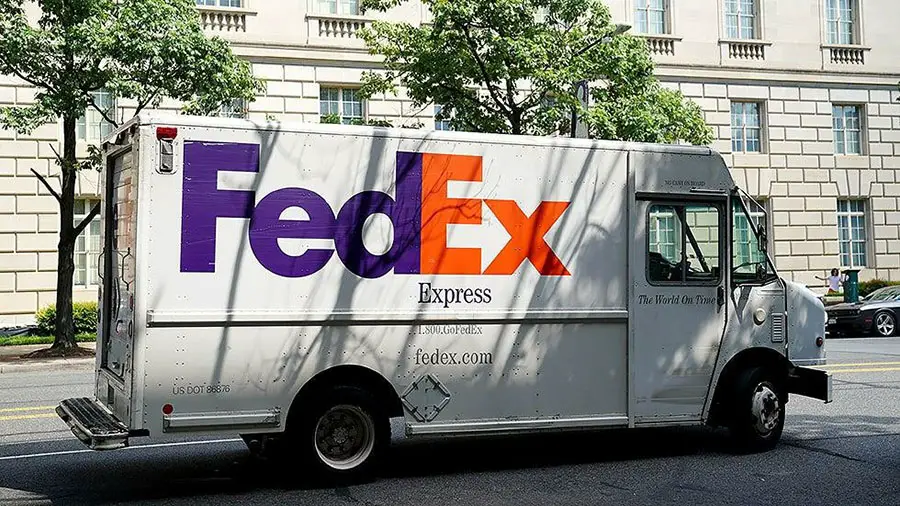 Does Walmart Utilize FedEx