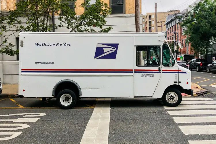 What Time Does Usps Start Delivering? Updated in 2025