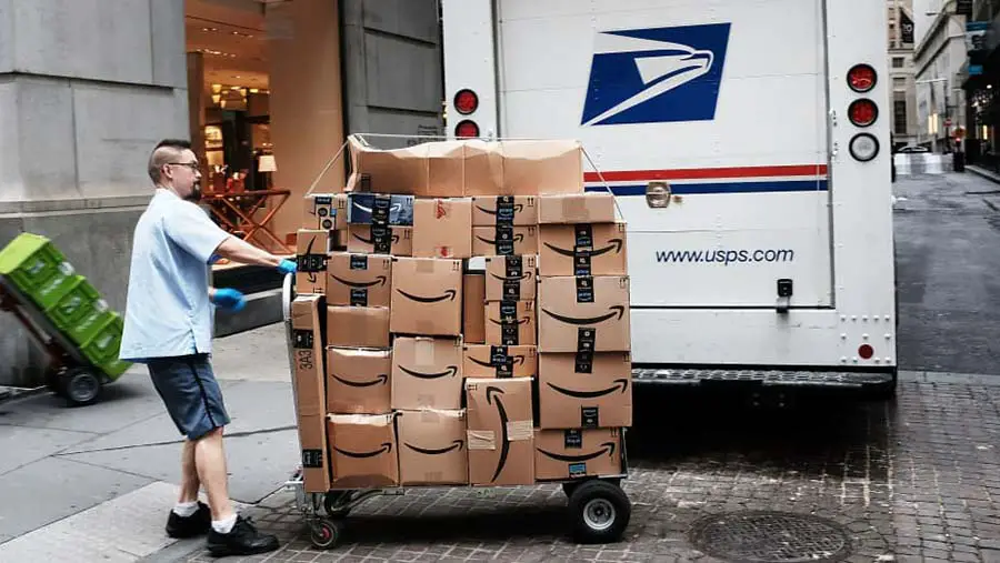 Can USPS Employees Receive Student Loan