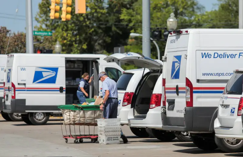 What Time Does Usps Mail Carriers Start Delivering?